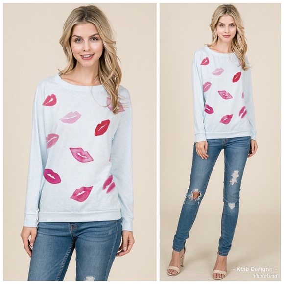 🥰LAST 1! Baby Blue KISS 💋 ME!! Top! So Cute! - Picture 5 of 6